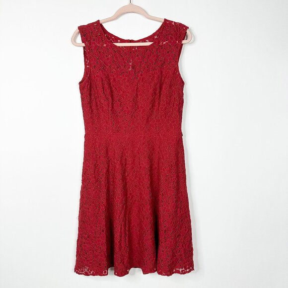 2/$30 White House Black Market Lace Fit and Flare Dress No Belt Red 8 #A0034 - Picture 3 of 10